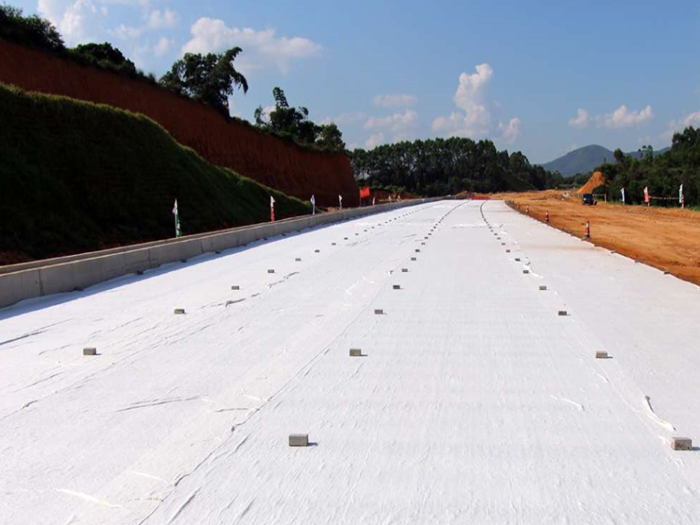 土工膜為什么會被廣泛應用于高速公路