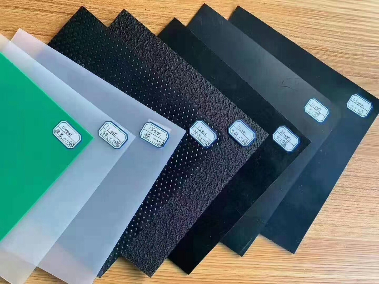 土工布、土工膜、土工格柵合成材料的主要功能應(yīng)用一覽表